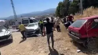 İnegöl'de hatalı sollama faciaya davetiye çıkardı: 6 yaralı