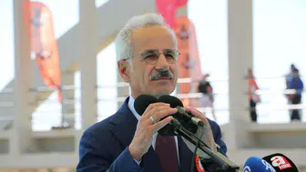 İzmir'in hafızası yeniden canlandı: Tarihi köprü aslına uygun şekilde ayağa kaldırıldı