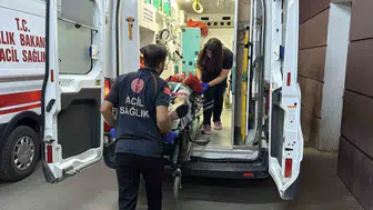Valilik Kavşağı'nda korkutan kaza: İki genç hastanelik oldu