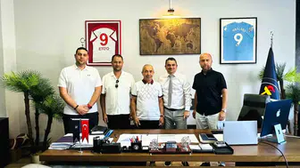 77 yaşındaki Demir Adam'dan geleceğin sporcularına bilimsel rehberlik