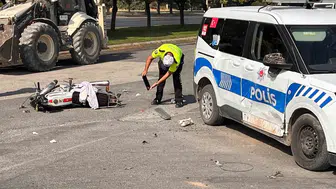 Kahramanmaraş'ta şok kaza: Polis aracıyla çarpışan motosikletteki iki kişi yaralandı