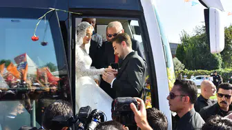 Düğün günlerinde beklenmedik sürpriz: Gelin ve damat rotayı değiştirdi