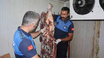 Sofralara ulaşmadan yakalandı: 315 kilo bozuk et ve yüzlerce tarihi geçmiş ürün imha edildi
