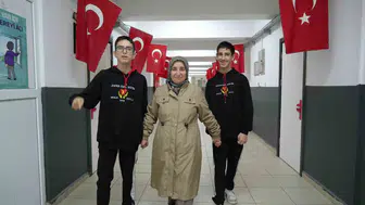 Samsun'da bir annenin 16 yıllık sessiz kahramanlığı: İki evlat, tek yürek ve bitmeyen bir sabır sınavı