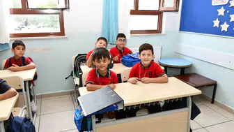 Osmaneli'nde okul heyecanı: Binlerce öğrenci ders başı yaptı