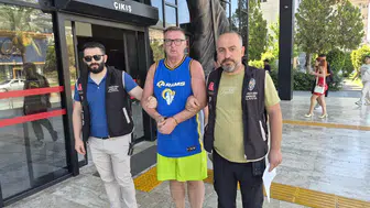 Alanya'da tatil kabusa döndü: Türk bayrağına yönelik çirkin saldırı tutuklama getirdi