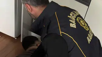 Bağcılar'da şafak operasyonu: 61 yıllık hapis cezası yüküyle yakalandılar