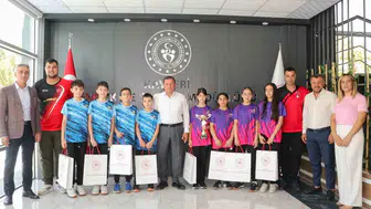 Kayseri'nin genç raketleri Artvin'den zirveyle döndü