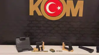 Kayseri'de genç şüphelinin silah zulası polis baskınıyla deşifre oldu
