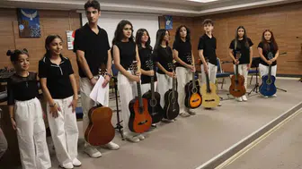 Sahne onların: Şanlıurfalı minikler yaz tatilini sanatla taçlandırdı