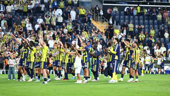 Kadıköy'de tarihi gece: Fenerbahçe gol olup yağdı, Eyüpspor'u sahadan sildi