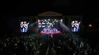 Demet Akalın Bursa'yı salladı: Sukaypark'ta unutulmaz festival rüzgarı