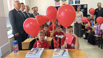 Burdur'da okul heyecanı: 42 bine yakın öğrenci için ilk ders zili çaldı