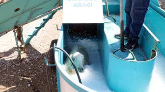 Kayseri'de kırsalın imdadına yetişen mobil çözüm: 16 bin küçükbaş ilaçlı banyodan geçti