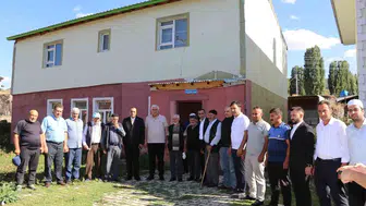 Erzurum'un kırsalında çözüm mesaisi: Milletvekili Öz muhtarlarla masaya oturdu