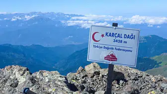 Bulutların üzerinde gizli bir krallık: Karçal Dağı ilk kez tüm ihtişamıyla görüntülendi