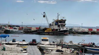 Tekirdağ açıklarında poyraz mesaisi: Gemiler rotasını değiştirdi