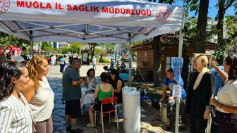 Menteşe'de sağlık seferberliği: Meydanda ücretsiz tarama kuyruğu