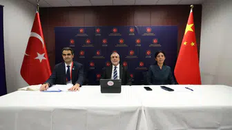 Bakan Işıkhan'dan Yapay Zeka Uyarısı: İnsan Kapasitesini Destekleyen Bir Araç Olarak Görmeliyiz