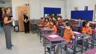 Ekinoks gününde Ödemiş'te bilim şöleni: Köy meydanına dev teleskoplar kuruldu