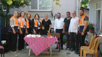 85 yıllık ömründe ilk kez yaşadı: Pastayı görünce şaşkınlığını gizleyemedi
