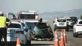 Ankara-İstanbul yolunda dehşet anları: Devrilen tanker trafiği kilitledi