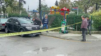 Akyazı'da kardeş kavgası kanlı bitti: Silahına sarılıp olay yerinden uzaklaştı