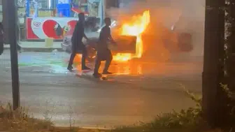 İslahiye’de park halindeki otomobil bir anda alev topuna döndü