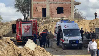 Başakşehir'deki şantiyede korku dolu anlar: Toprak altında kalan işçiler için zamanla yarışılıyor
