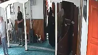 İbadethanede soğukkanlı hırsızlık: Kuyumcudan çıkan kadını adım adım takip ettiler