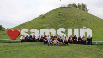 Samsun'un yaşayan çınarları için tatil tadında özel bir mola