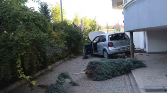Nevşehir'de dehşet anları: Kontrolden çıkan araç bahçeye uçtu