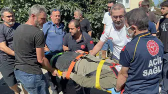Samsun'da kavşak dehşeti: Güvenlik kamerasına yansıyan kazada bir genç yaşam mücadelesi veriyor