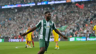 Bursaspor'un Nijeryalı gol makinesi durdurulamıyor: 8 maçta 11 gol