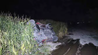 Nevşehir'de mısır tarlasına uçan araçlar can pazarını aratmadı