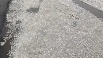Ardahan'da mevsim şaşırtan manzara: Yollar bir anda kışa döndü