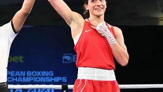 Ringin yeni yıldızı Gizem Özer madalya yolunda emin adımlarla ilerliyor