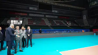 Dünya şampiyonlarının antrenmanına sürpriz ziyaret: Bakan Tekin'den spor lisesine yeni müjde