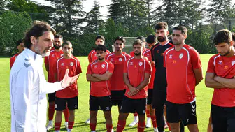 Malatya'nın Futbol Sahalarındaki Tek Umudu: Yeşilyurtspor Omuzlarındaki Yükle Şampiyonluğa Koşuyor