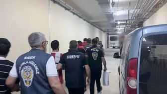 Dijital ağda milyonluk vurgun: 4 ilde eş zamanlı operasyonla çökertildiler