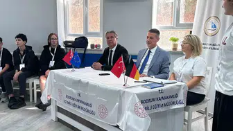 Bodrum'da Kültürlerarası Köprü: Alman Öğrenciler Demokratik Katılım İçin Buluştu