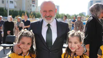 Kocasinan'da İlk Ders Zili Heyecanı: Geleceğin Mimarları Sıdıka İncetan İlkokulu'nda Buluştu