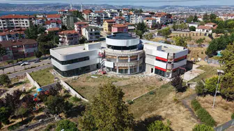 Başiskele'de miniklerin hayal dünyasına açılan kapı aralanıyor