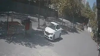 Silivri'de korkutan kaza: Güvenlik kamerası o anları saniye saniye kaydetti