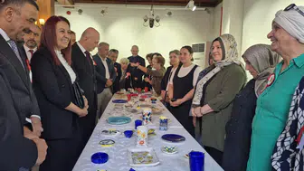 Zonguldak'ta duygusal buluşma: Şehit anneleri ve gazi eşlerinin el emeği seramikleri görücüye çıktı