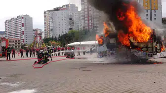 Yozgat'ta itfaiye ekiplerinin zorlu yaz mesaisi: 90 günde 776 kez hayat kurtardılar