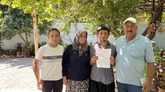 Hatay'da yürek burkan ayrılık korkusu: 7. evlatları olarak bağırlarına bastıkları Abdurrahman'ı geri istiyorlar