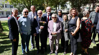 Kampüsün yeni öğrencileri 60 yaş üstü: Diplomalarını almak için iki yıl ter dökecekler
