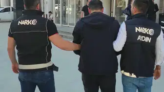 Kuşadası'nda narkotik baskını: Satışa hazır paketler ele geçirildi