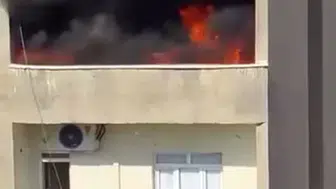 Şırnak'ta korku dolu anlar: Dört katlı binanın çatısı alevlere teslim oldu